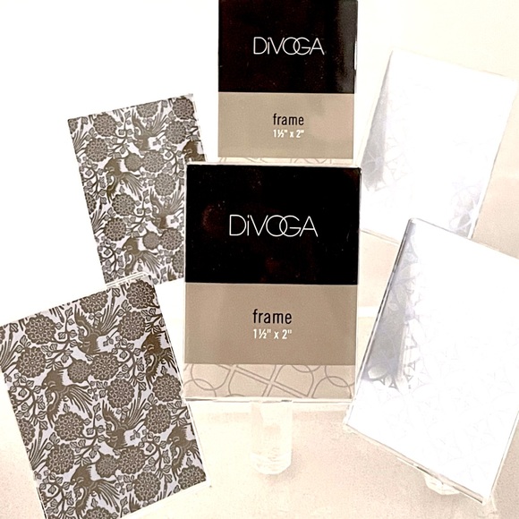 DIVOGA | Set of two clear acrylic mini photo frames - Picture 2 of 7